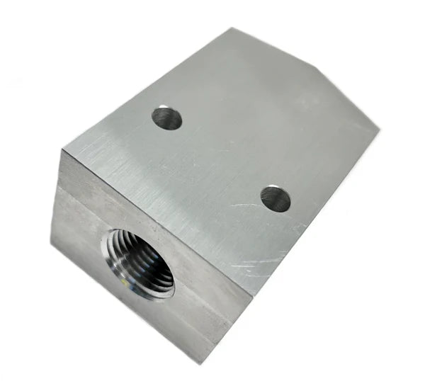 Side view of Aluminum Twinning Block 10 GPM SKU JR-TB-038 for soft wash setups