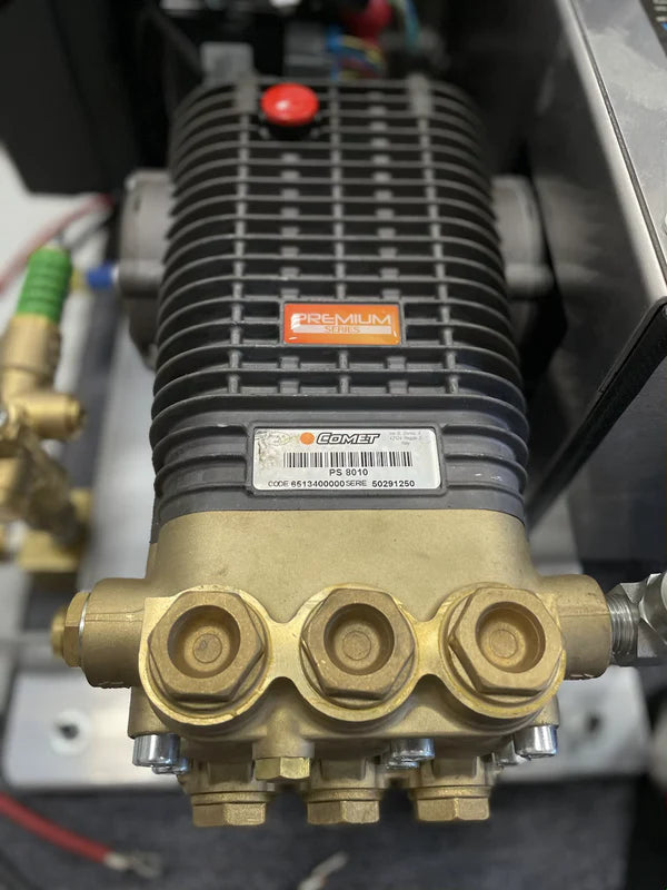 Comet PS8010 pump on Bandit B-K1035HC 10 GPM 3500 PSI Pressure Washer