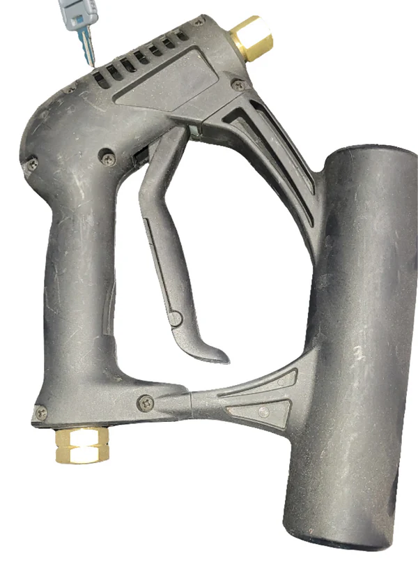 Replacement spray gun for surface cleaner