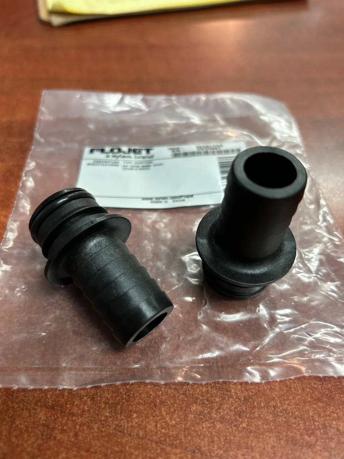 FloJet 3/4" Hose Barb Quick Connect Port Adapter – Fits 6 GPM Pumps

