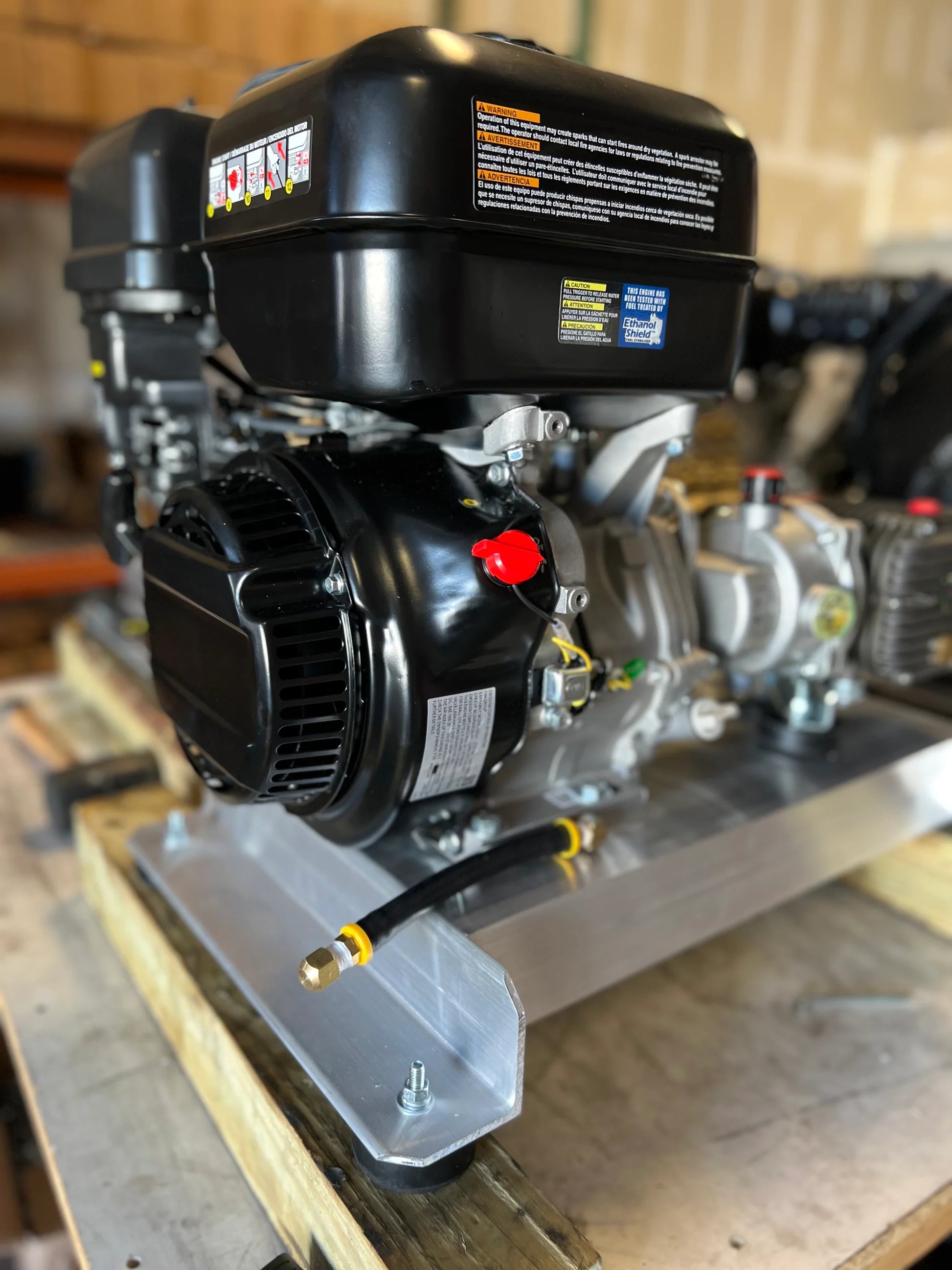 CRX420 engine and Comet pump on Gear Drive 5.5 GPM 3000 PS

