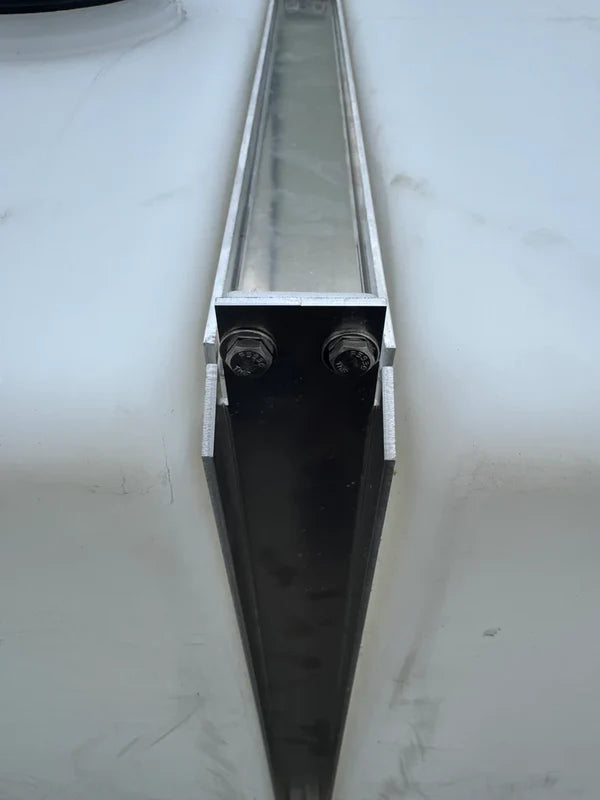 Heavy Duty Slimline Tank Straps close-up of band

